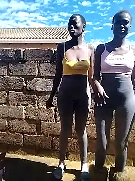 Melanin2002 online show from 04/21/26, 09:26