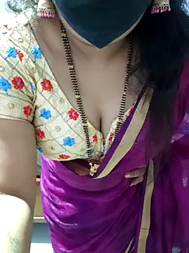 luci-queen online show from 10/14/25, 04:46