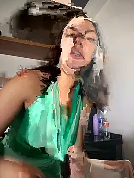 gaucha5 online show from 12/15/25, 03:49