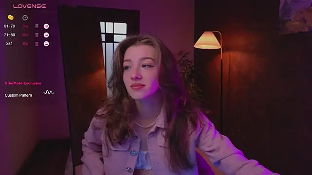 Snapshot of AstraMist chatting on 09/11/25, 01:55 AstraMist online show from 09/11/25, 01:55