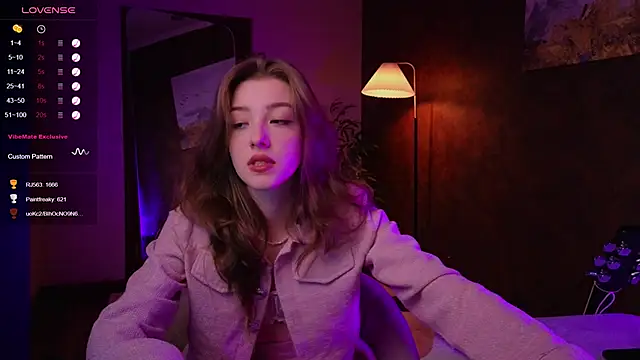 Snapshot of AstraMist chatting on 09/14/25, 03:00 AstraMist online show from 09/14/25, 03:00