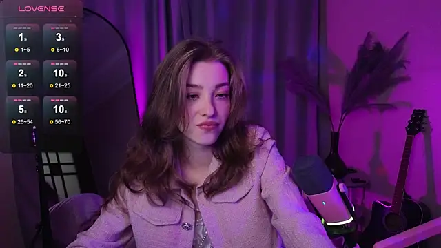 Snapshot of AstraMist chatting on 09/21/25, 02:08 AstraMist online show from 09/21/25, 02:08