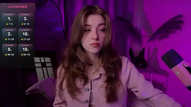 Snapshot of AstraMist chatting on 09/30/25, 02:00 AstraMist online show from 09/30/25, 02:00