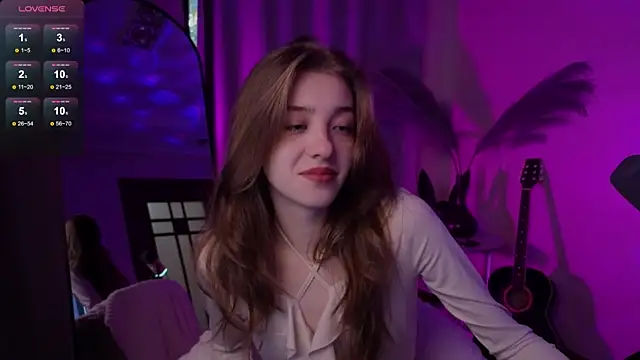 Snapshot of AstraMist chatting on 10/07/25, 01:30 AstraMist online show from 10/07/25, 01:30