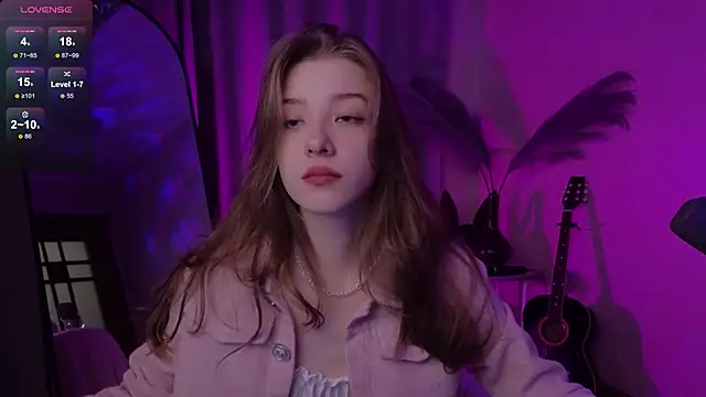 Snapshot of AstraMist chatting on 10/08/25, 02:14 AstraMist online show from 10/08/25, 02:14