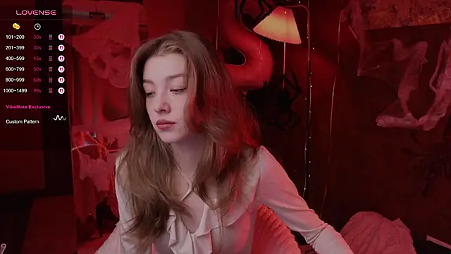 Snapshot of AstraMist chatting on 10/26/25, 06:19 AstraMist online show from 10/26/25, 06:19