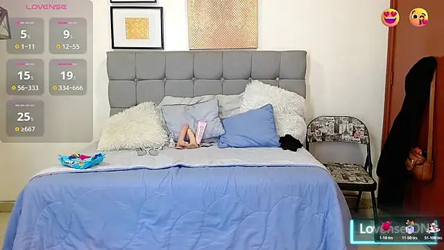 Snapshot of _naomi_s chatting on 02/22/26, 01:53 naomi s online show from 02/22/26, 01:53