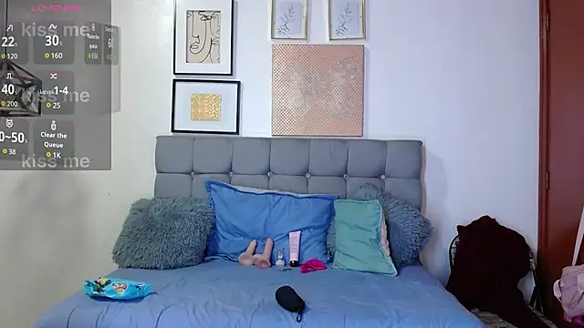  naomi s online show from 04/11/26, 01:26