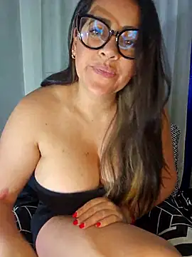 Nicoleefaith  online show from 11/02/25, 06:43