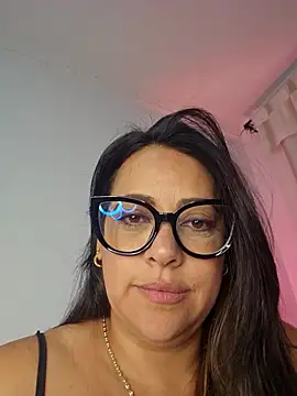Snapshot of Nicoleefaith_ chatting on 04/25/26, 01:41 Nicoleefaith online show from 04/25/26, 01:41