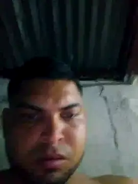 Snapshot of Darwinmoreno chatting on 11/10/25, 10:31 Darwinmoreno online show from 11/10/25, 10:31