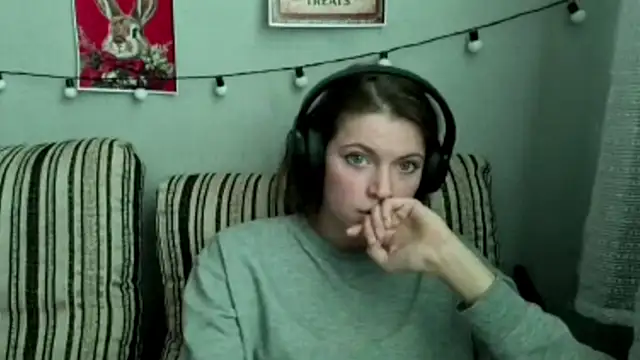 CutieAnny online show from 01/13/26, 06:08