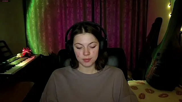 CutieAnny online show from 04/09/26, 08:14