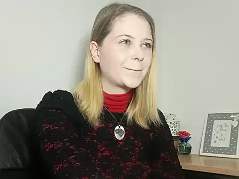 LydiaYoung online show from 09/11/25, 02:17