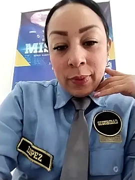 CRISTAL  11 online show from 11/04/25, 01:10