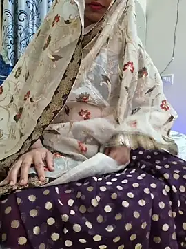 hot spicey online show from 04/23/26, 05:26