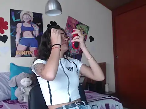 Skylovershot online show from 12/20/25, 01:40