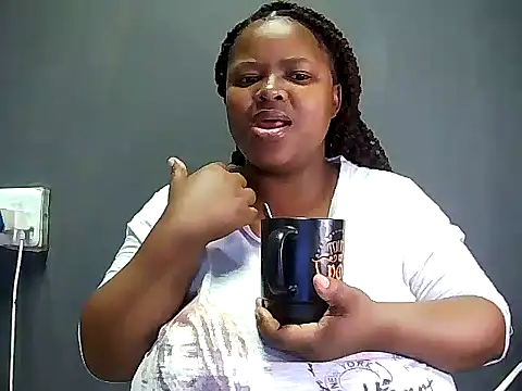 MegaBustyQueen online show from 09/10/25, 09:26