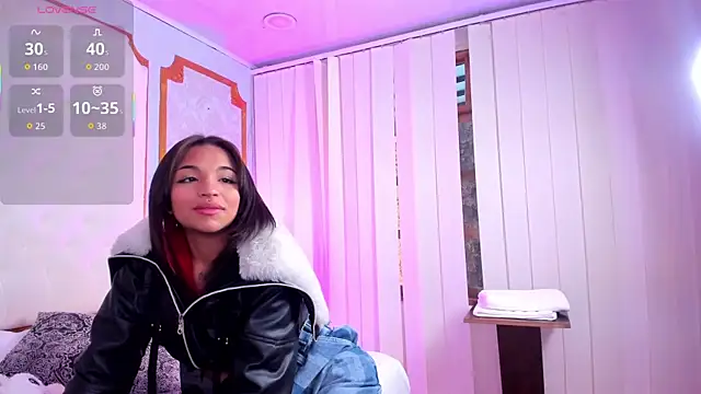 Snapshot of Manelyk_evanss_ chatting on 09/10/25, 11:32 Manelyk evanss online show from 09/10/25, 11:32