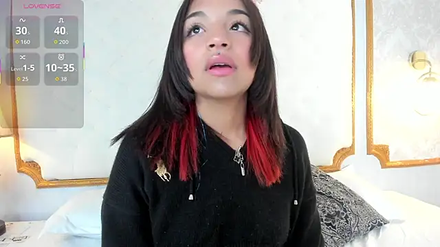 Snapshot of Manelyk_evanss_ chatting on 10/02/25, 10:55 Manelyk evanss online show from 10/02/25, 10:55