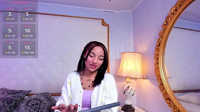 Snapshot of Manelyk_evanss_ chatting on 10/29/25, 11:12 Manelyk evanss online show from 10/29/25, 11:12