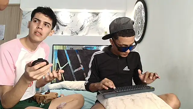 Snapshot of YOUNGS_GUYS chatting on 09/18/25, 07:16 YOUNGS GUYS online show from 09/18/25, 07:16