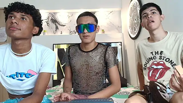 Snapshot of YOUNGS_GUYS chatting on 09/22/25, 07:16 YOUNGS GUYS online show from 09/22/25, 07:16