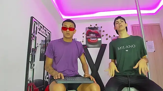 Snapshot of YOUNGS_GUYS chatting on 10/02/25, 07:15 YOUNGS GUYS online show from 10/02/25, 07:15