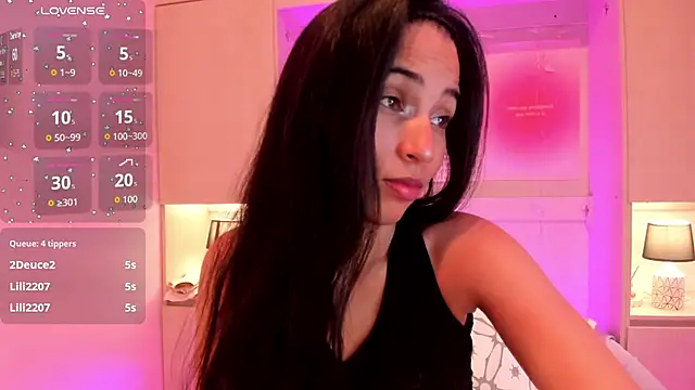 Snapshot of LexxaQueen chatting on 11/06/25, 04:24 LexxaQueen online show from 11/06/25, 04:24