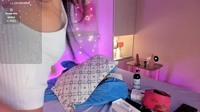 Snapshot of LexxaQueen chatting on 11/11/25, 04:12 LexxaQueen online show from 11/11/25, 04:12