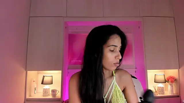 Snapshot of LexxaQueen chatting on 11/26/25, 04:02 LexxaQueen online show from 11/26/25, 04:02