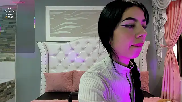 Snapshot of _camila_ortiz chatting on 09/26/25, 07:40  camila ortiz online show from 09/26/25, 07:40