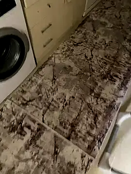 Snapshot of banuemre28 chatting on 10/11/25, 07:07 banuemre28 online show from 10/11/25, 07:07