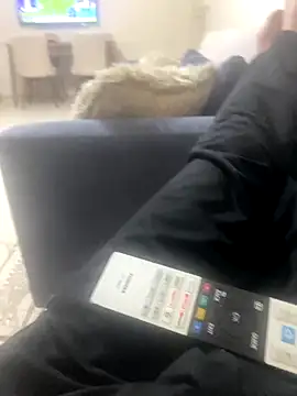 Snapshot of banuemre28 chatting on 12/13/25, 09:31 banuemre28 online show from 12/13/25, 09:31