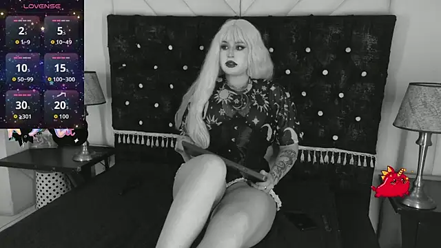 Madamexravenx online show from 09/20/25, 08:21