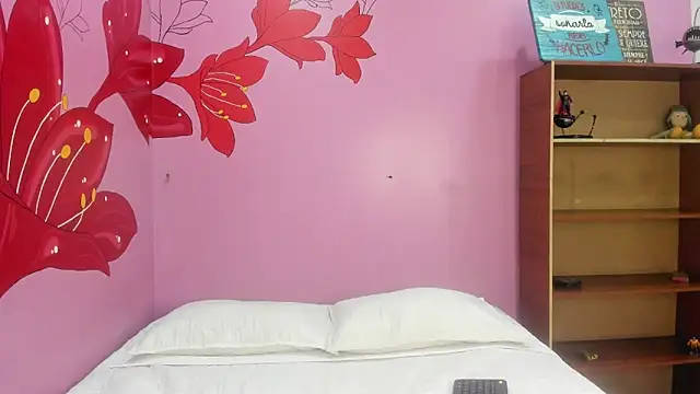 ValentinaLuxee online show from 10/06/25, 08:06