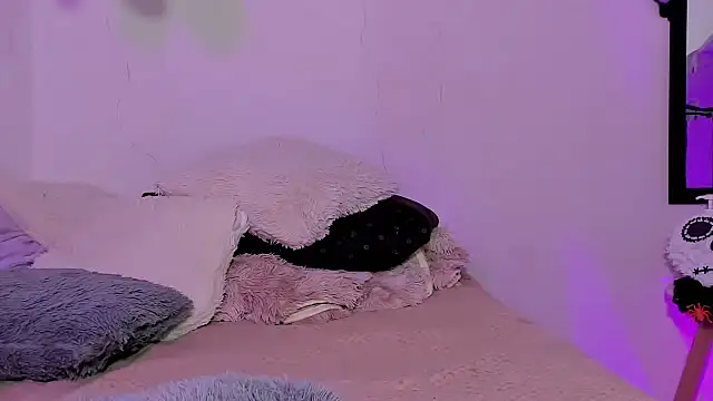 Naomi Flame online show from 11/05/25, 11:05