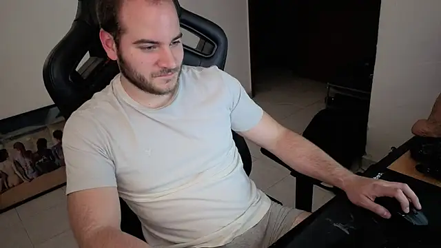 Paul00474 online show from 09/24/25, 04:05