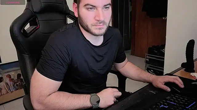 Paul00474 online show from 09/30/25, 08:03