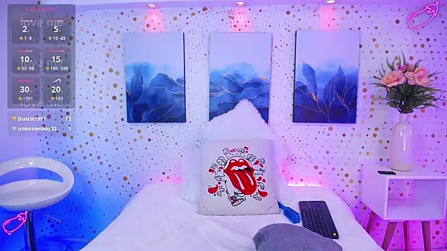 Emily Vaughan online show from 09/26/25, 03:32