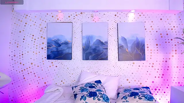 Emily Vaughan online show from 11/25/25, 03:28