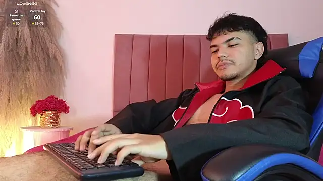 Snowlann online show from 10/28/25, 12:30