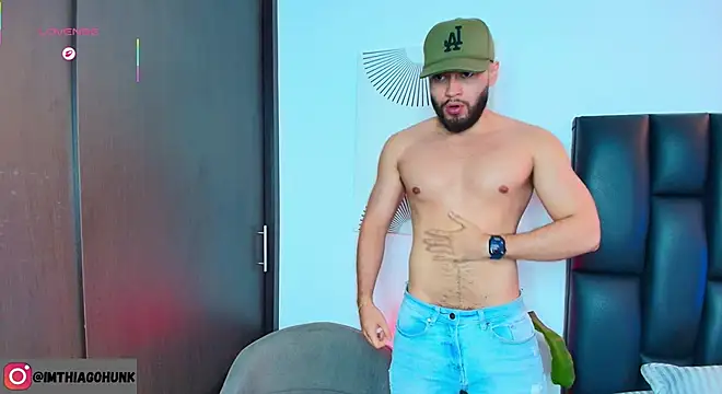 ThiagoHunk online show from 04/23/26, 09:50