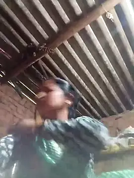 Snapshot of Sapna_cutt chatting on 10/01/25, 04:29 Sapna cutt online show from 10/01/25, 04:29