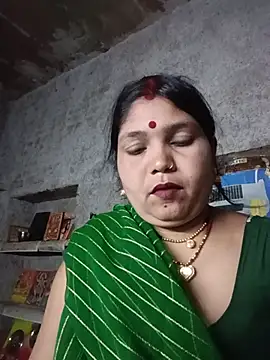 Snapshot of Rashili_jaan chatting on 06/18/26, 04:00 Rashili jaan online show from 06/18/26, 04:00