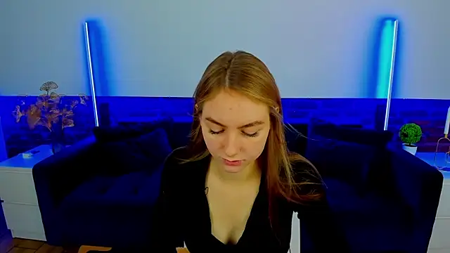 MilaAddams online show from 11/04/25, 06:34