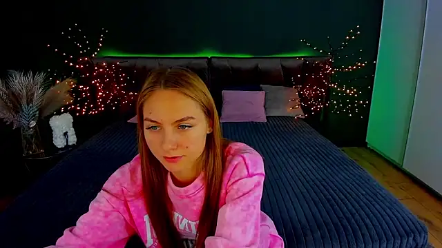 MilaAddams online show from 11/14/25, 06:34