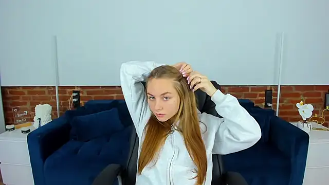 MilaAddams online show from 02/09/26, 06:39
