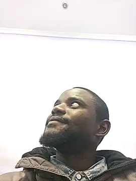 Snapshot of KwaneleK1 chatting on 10/20/25, 01:44 KwaneleK1 online show from 10/20/25, 01:44
