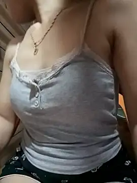 Snapshot of LucyyLy chatting on 06/14/26, 02:24 LucyyLy online show from 06/14/26, 02:24